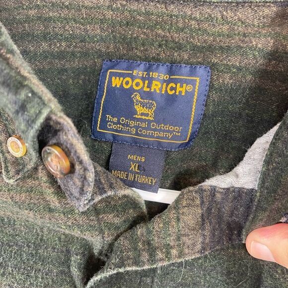 Vintage Woolrich Size XL Multicolor Blanket Thick Flannel Camping Shirt - Picture 3 of 6